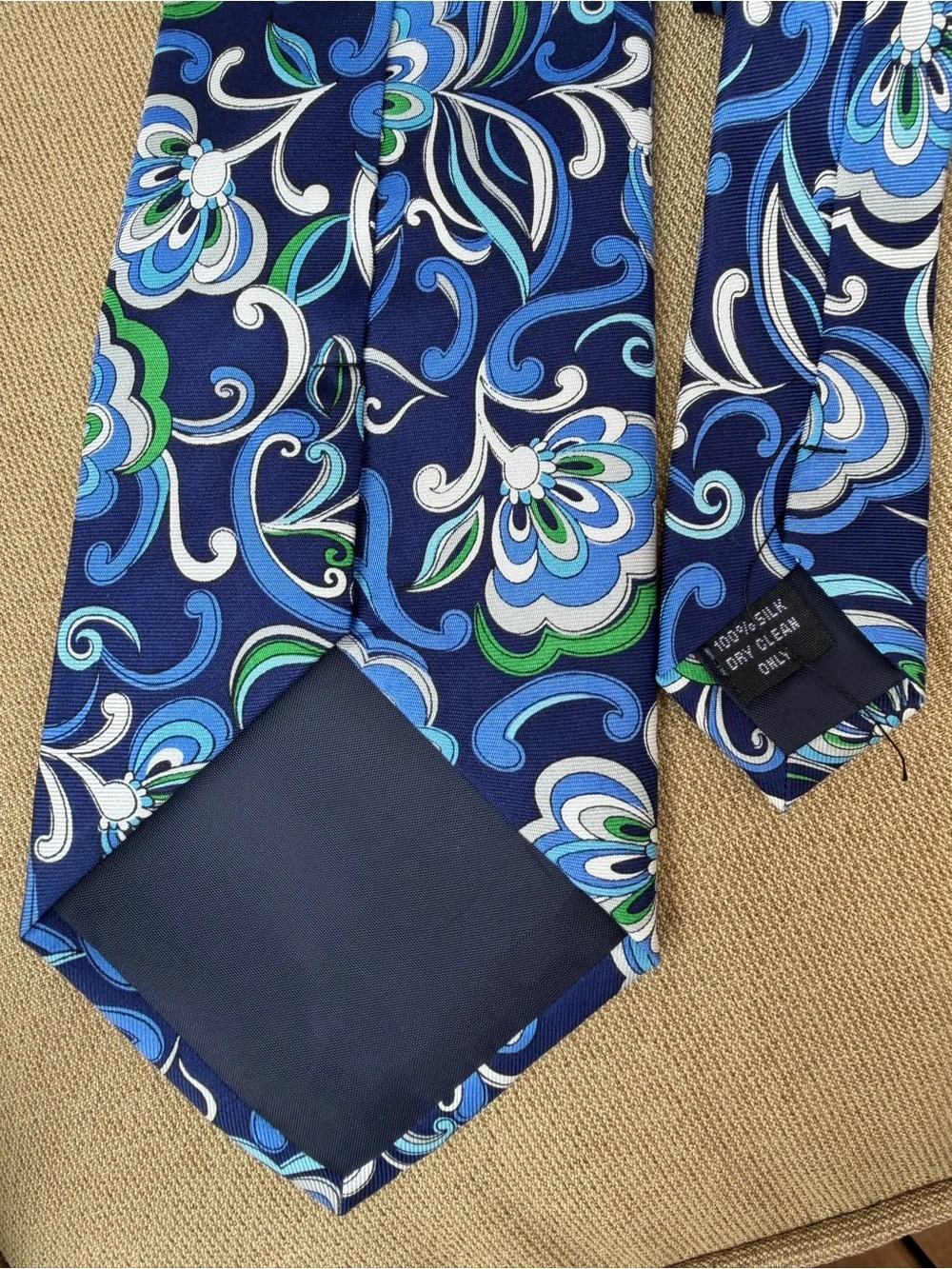 Vera Bradley Blue Floral Men's Tie - Classic Pattern